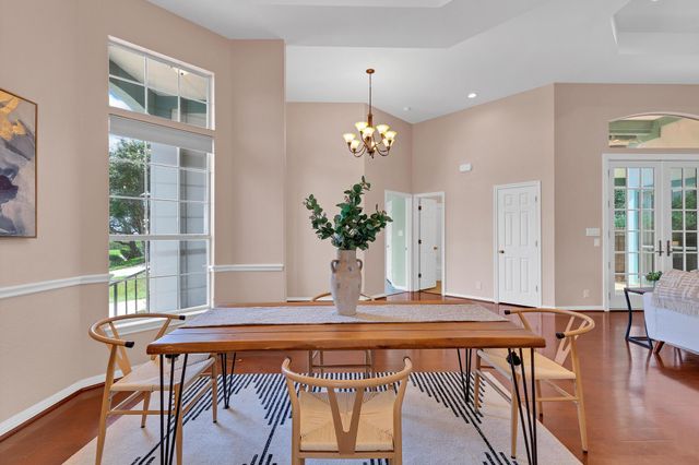 207 golf crest LN, Lakeway, TX 78734