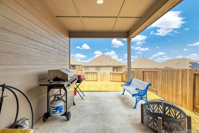 9219 Foxing Bluff, Converse, TX 78109