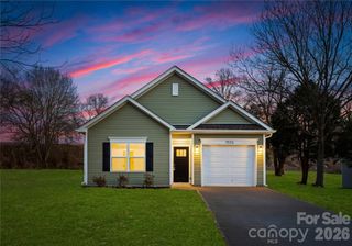 6920 Ridge Lane Road, Charlotte, NC 28262