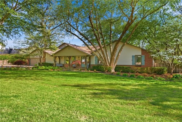 3221 Eden Drive, Johnson, AR 72762