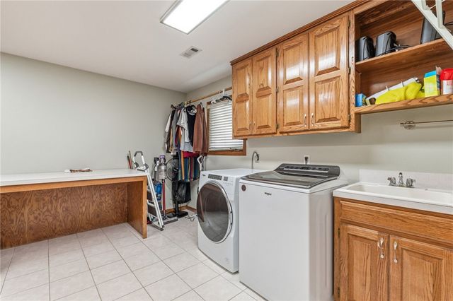 3221 Eden Drive, Johnson, AR 72762