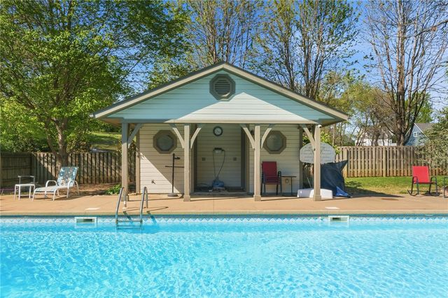 3221 Eden Drive, Johnson, AR 72762