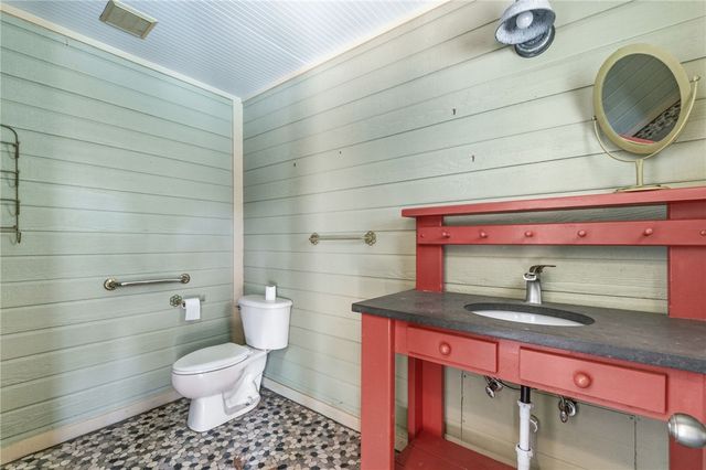 3221 Eden Drive, Johnson, AR 72762
