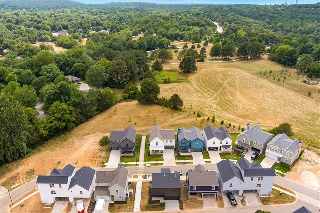 2648 N Gulley Grove Circle, Fayetteville, AR 72703