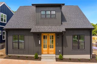 2648 N Gulley Grove Circle, Fayetteville, AR 72703