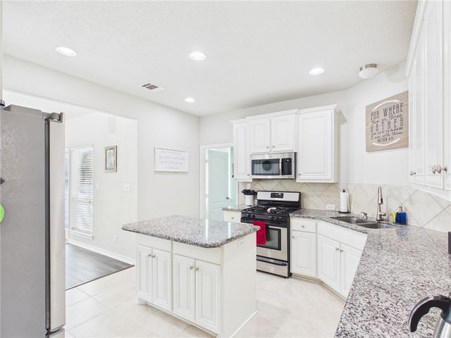 10645 C Hoppess Road, Franklin, TX 77856