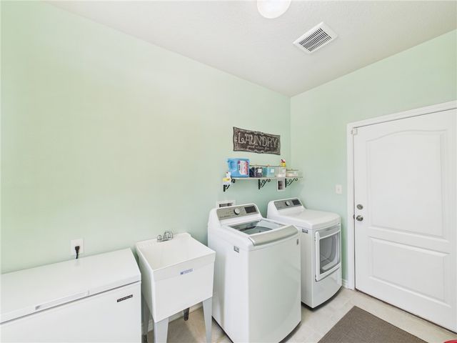 10645 C Hoppess Road, Franklin, TX 77856