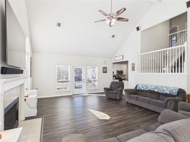 10645 C Hoppess Road, Franklin, TX 77856