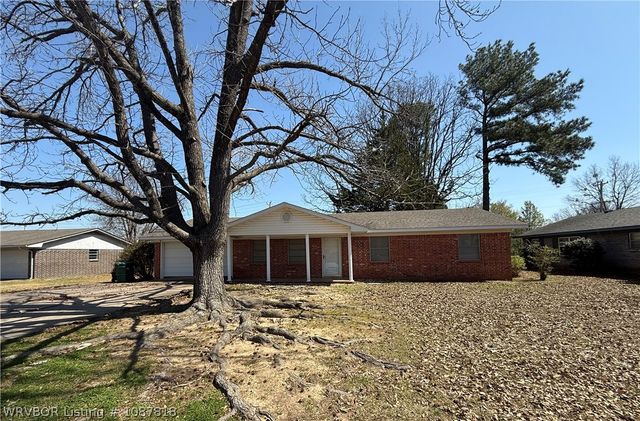 306 S Mcgee Drive, Sallisaw, OK 74955