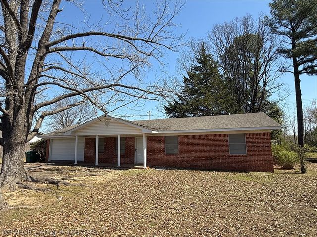 306 S Mcgee Drive, Sallisaw, OK 74955