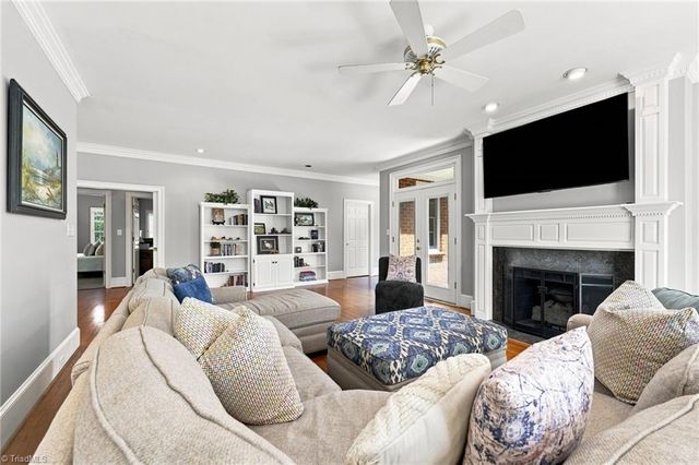 3922 Old Berkshire Drive, Browns Summit, NC 27214