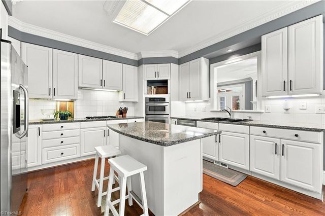 3922 Old Berkshire Drive, Browns Summit, NC 27214