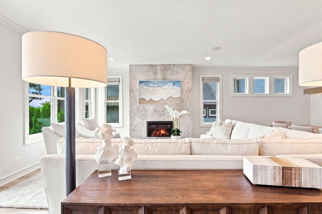 2412 Lafayette Road, Wayzata, MN 55391