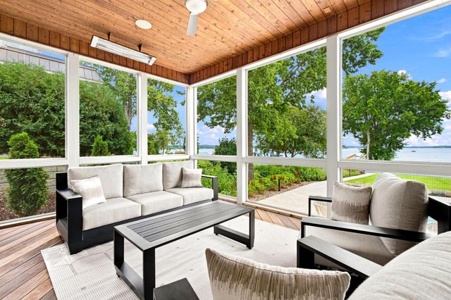 2412 Lafayette Road, Wayzata, MN 55391
