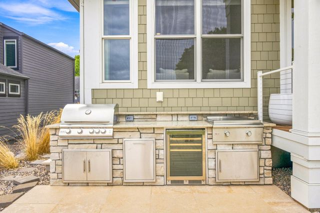 2412 Lafayette Road, Wayzata, MN 55391