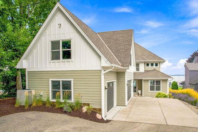 2412 Lafayette Road, Wayzata, MN 55391