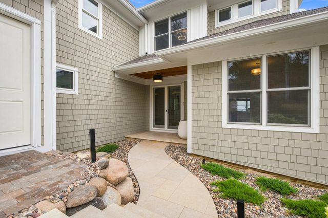 2412 Lafayette Road, Wayzata, MN 55391