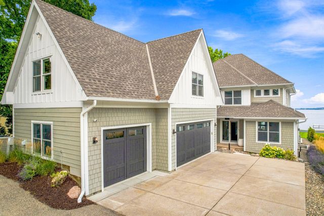 2412 Lafayette Road, Wayzata, MN 55391