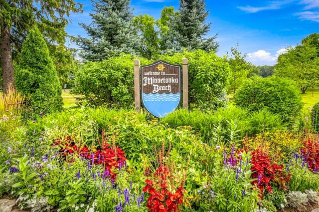 2412 Lafayette Road, Wayzata, MN 55391