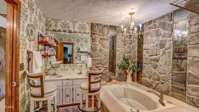 1458 East Shipley Ferry Road, Kingsport, TN 37663