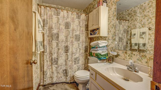 1458 East Shipley Ferry Road, Kingsport, TN 37663