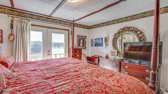 1458 East Shipley Ferry Road, Kingsport, TN 37663