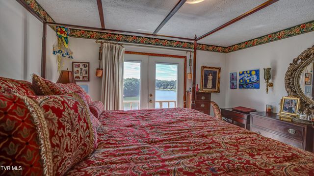 1458 East Shipley Ferry Road, Kingsport, TN 37663
