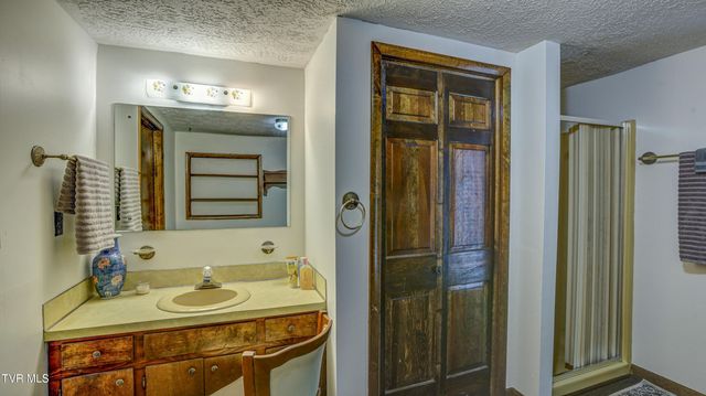 1458 East Shipley Ferry Road, Kingsport, TN 37663
