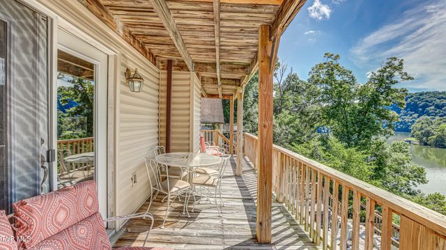 1458 East Shipley Ferry Road, Kingsport, TN 37663
