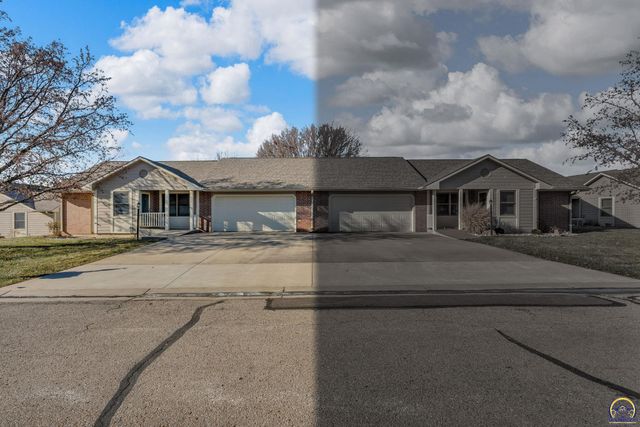 2393 SW Honeysuckle LN, Topeka, KS 66614