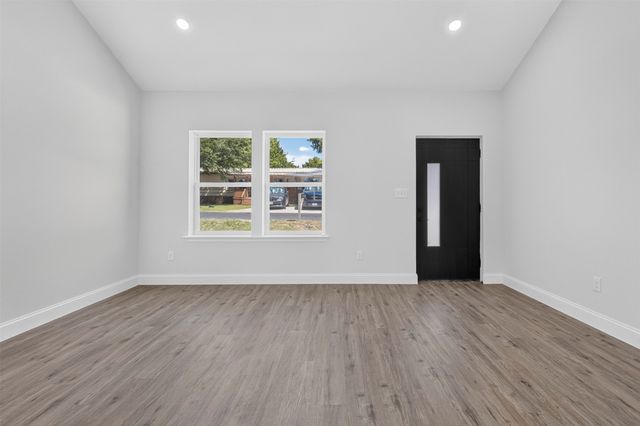 5293 County Road 921, Nevada, TX 75173