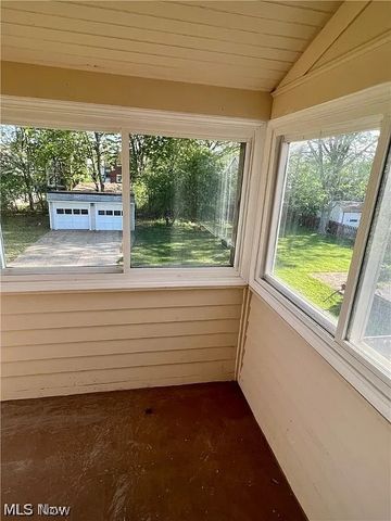 9725 Parkview Avenue, Garfield Heights, OH 44125