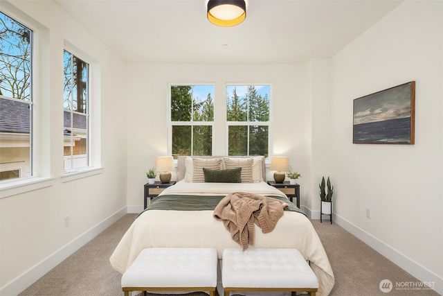 11812 NE 103rd Place, Kirkland, WA 98033