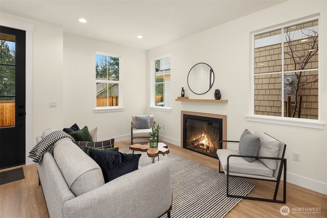 11812 NE 103rd Place, Kirkland, WA 98033