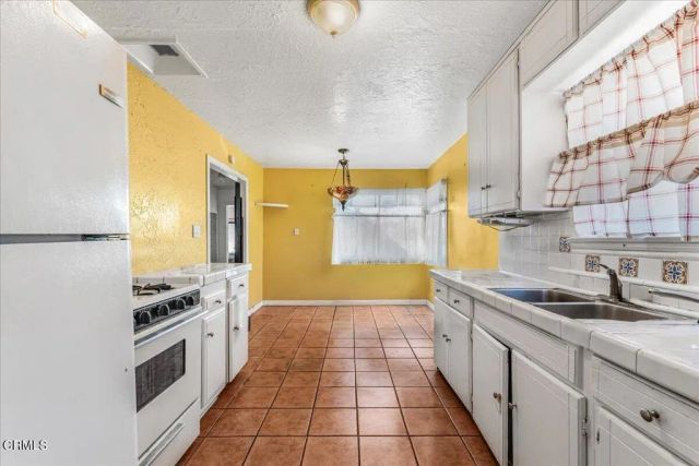 1544 California Street, Oxnard, CA 93033