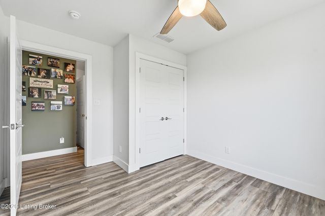 3712 Blossom Dr, La Grange, KY 40031