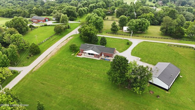 3712 Blossom Dr, La Grange, KY 40031
