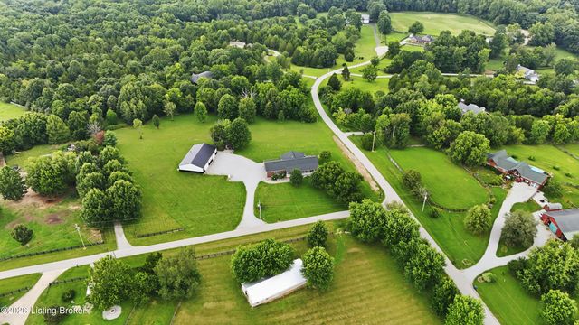 3712 Blossom Dr, La Grange, KY 40031