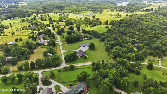3712 Blossom Dr, La Grange, KY 40031