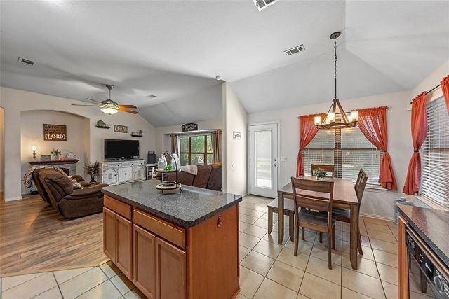 925 Remington Ranch Road, Mansfield, TX 76063