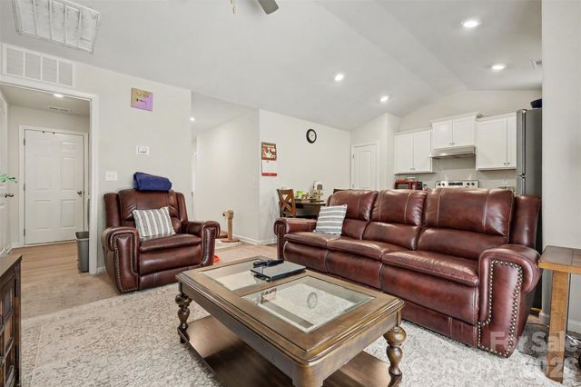 1329 Nia Road, Charlotte, NC 28215
