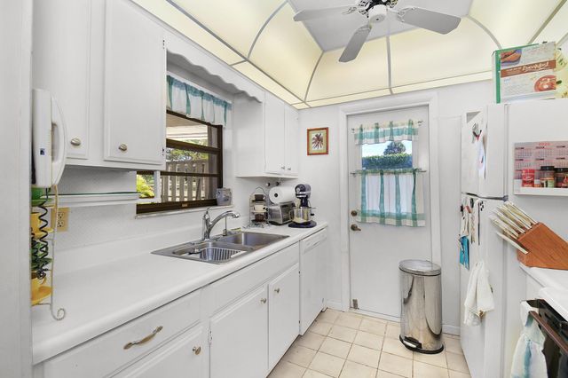 5277 SE Sea Island Way, Stuart, FL 34997