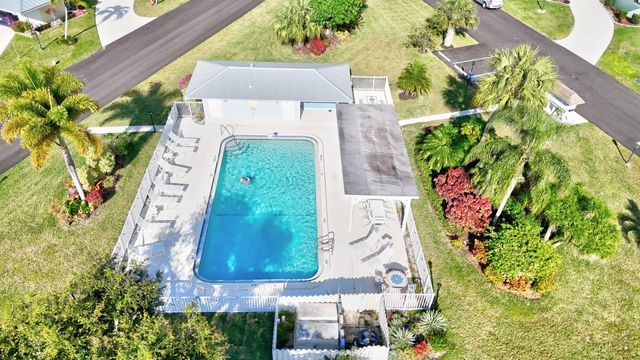 5277 SE Sea Island Way, Stuart, FL 34997