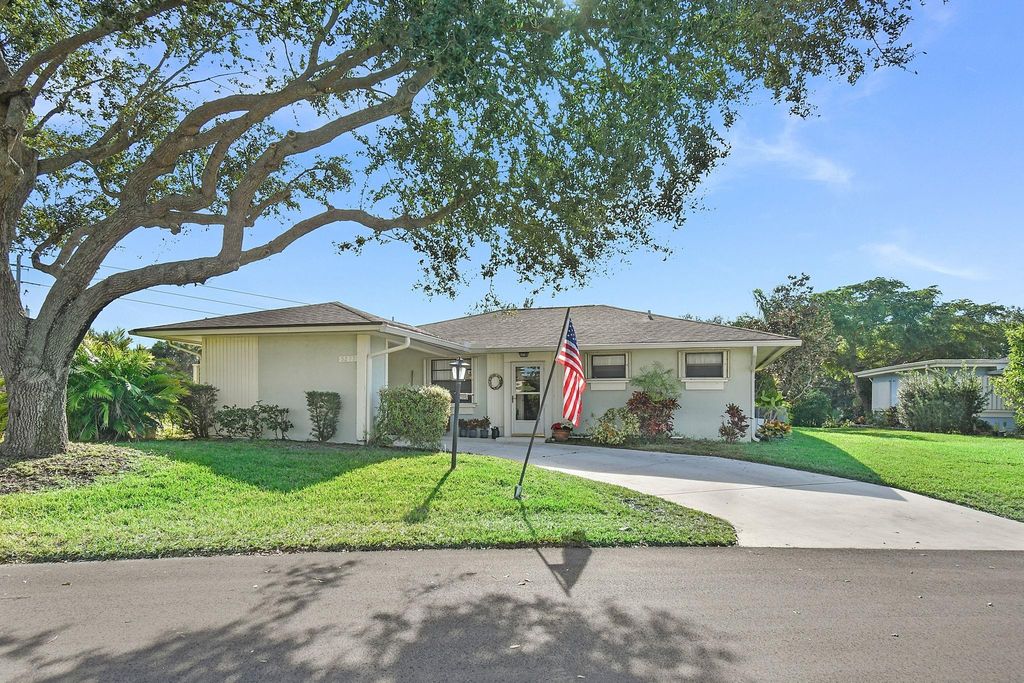 5277 SE Sea Island Way, Stuart, FL 34997