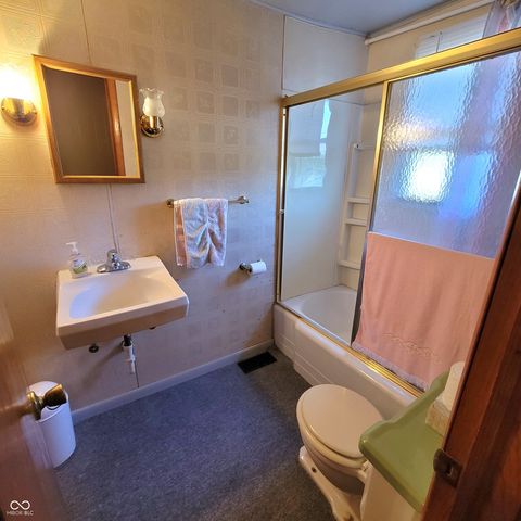 4082 W County Road 450 N, Greencastle, IN 46135