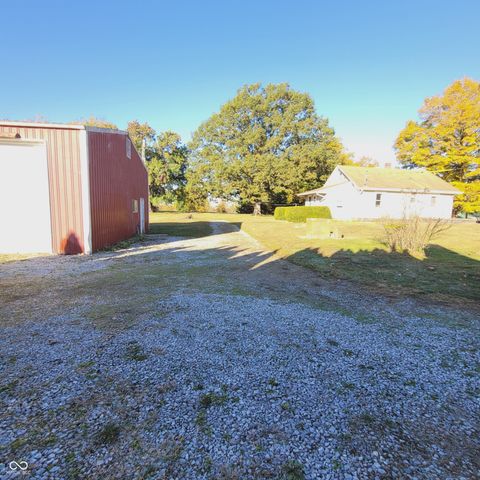 4082 W County Road 450 N, Greencastle, IN 46135