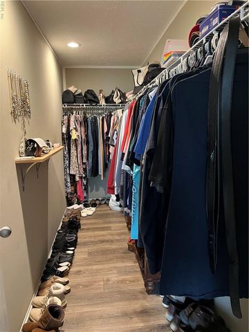 2500 Joshua LN, Suffolk, VA 23434