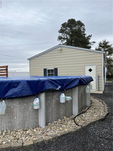 2500 Joshua LN, Suffolk, VA 23434