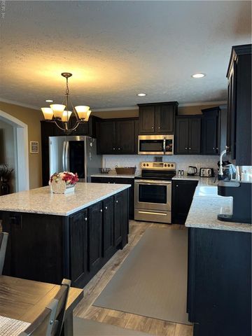 2500 Joshua LN, Suffolk, VA 23434