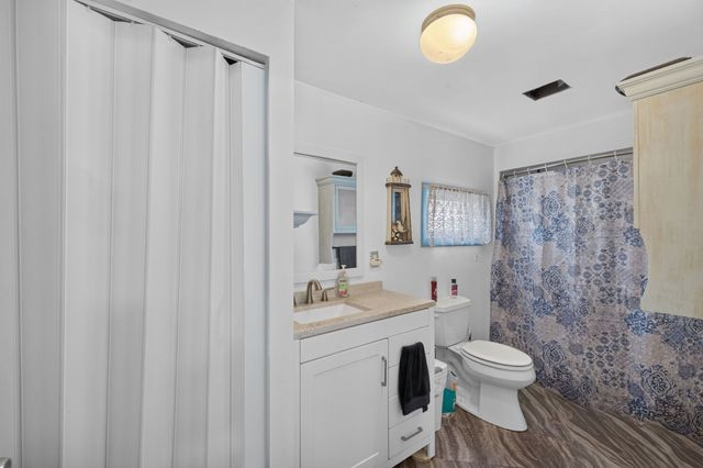 32 Gardner Ave, Swansea, MA 02777